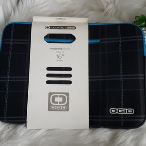 OGIO Black Baby Blue Neoprene Sleeve Laptop Case